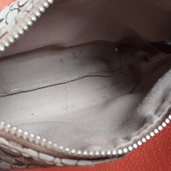 Coach VINTAGE Signature Canvas Wristlet, VGUC - Picture 6 of 7